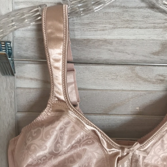 Bali Underwire Full Coverage Bra - Picture 3 of 12